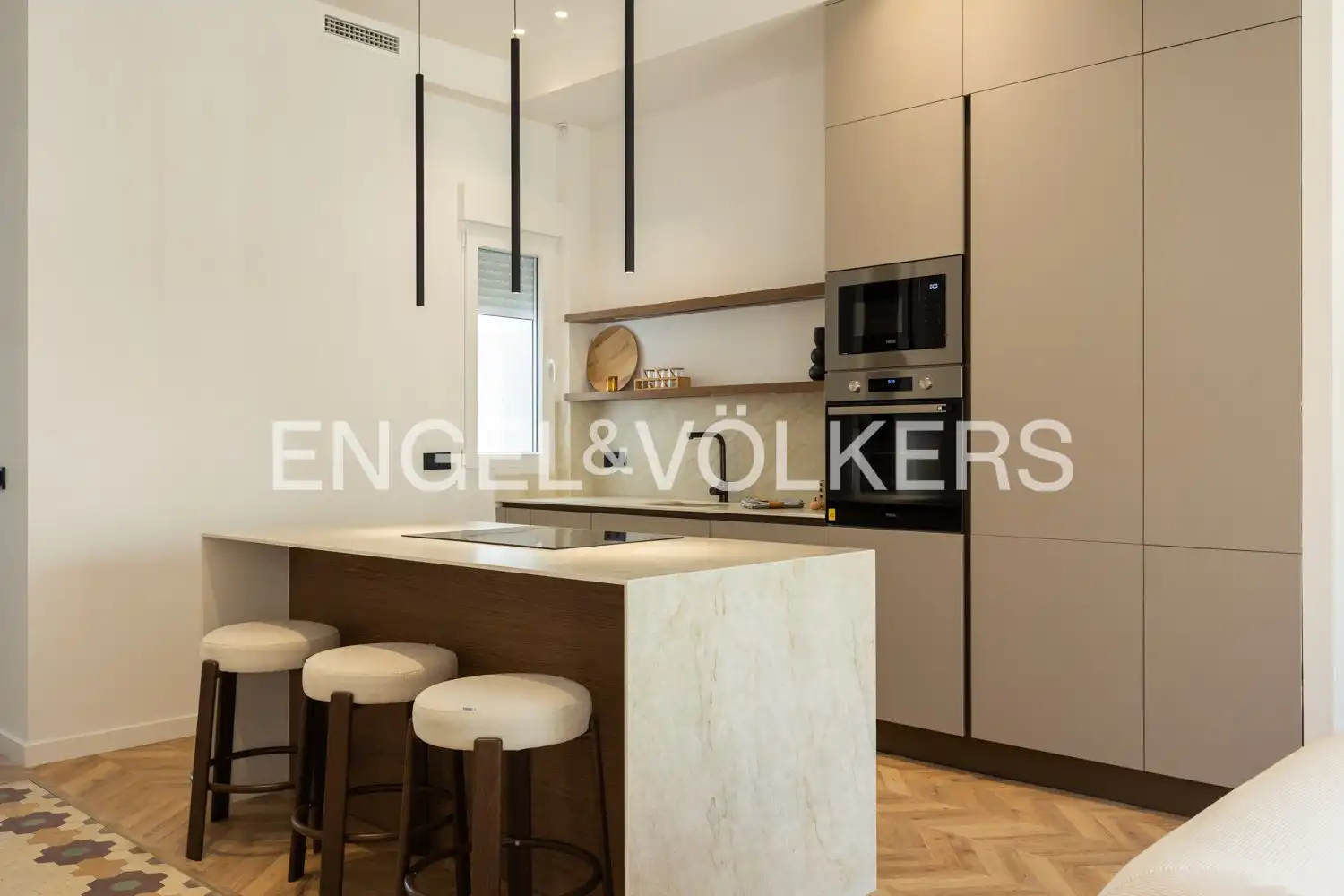 Flat with terrace for sale in Carrer de Borriana, imagen 3