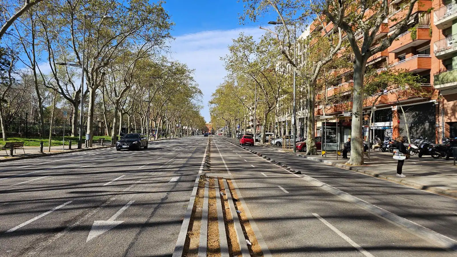 Vista exterior de Piso en venta en Barcelona con Aire acondicionado y Terraza