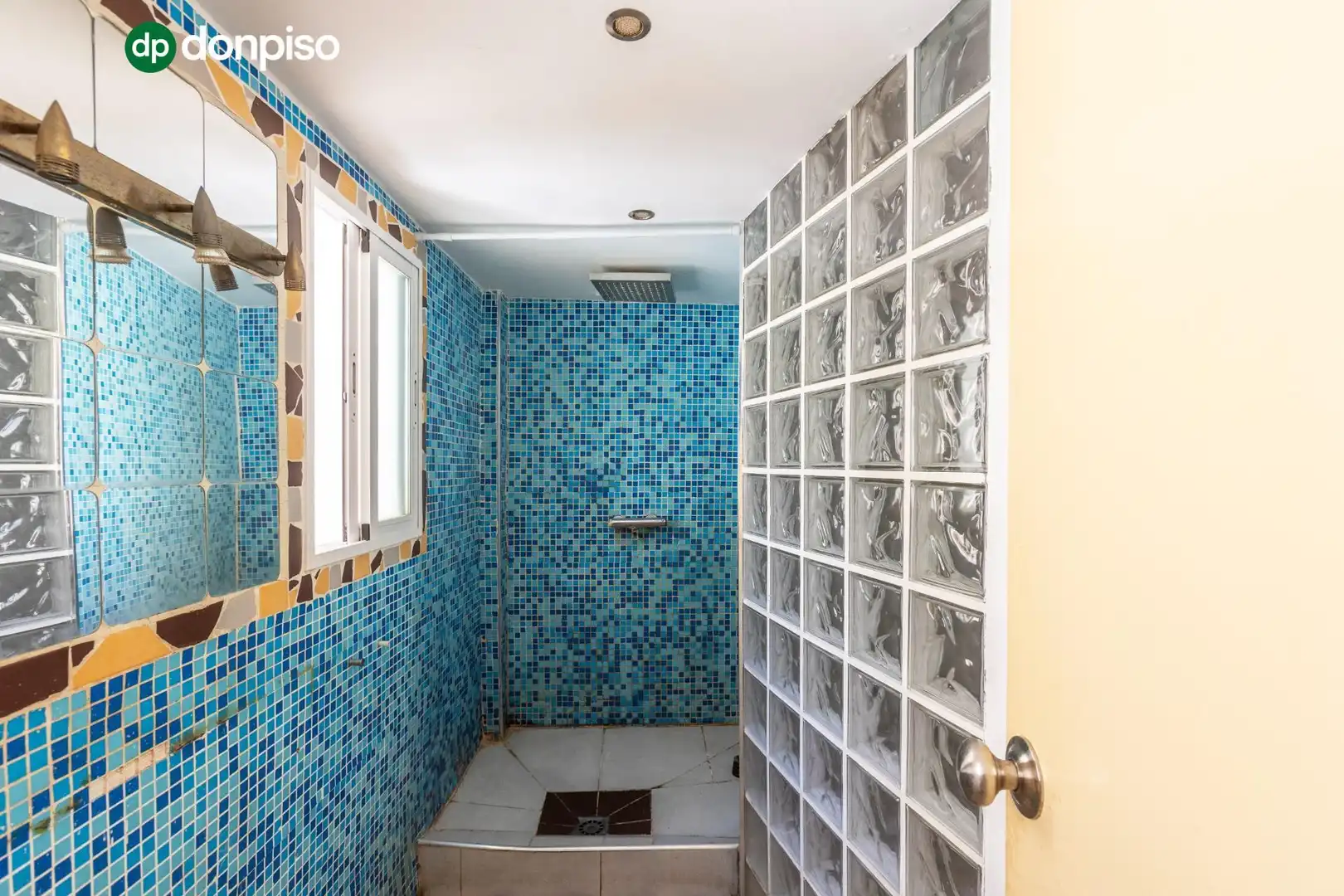 Bany de Loft en venda en Motril amb Aire condicionat