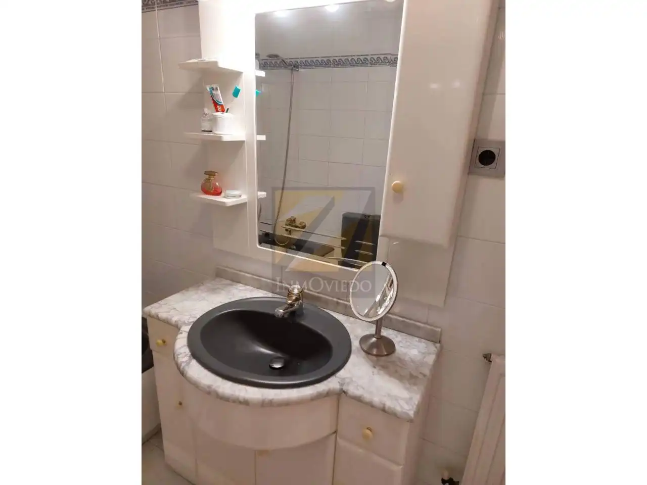 Bathroom of Flat for sale in Ribadesella  with Parquet flooring and Furnished