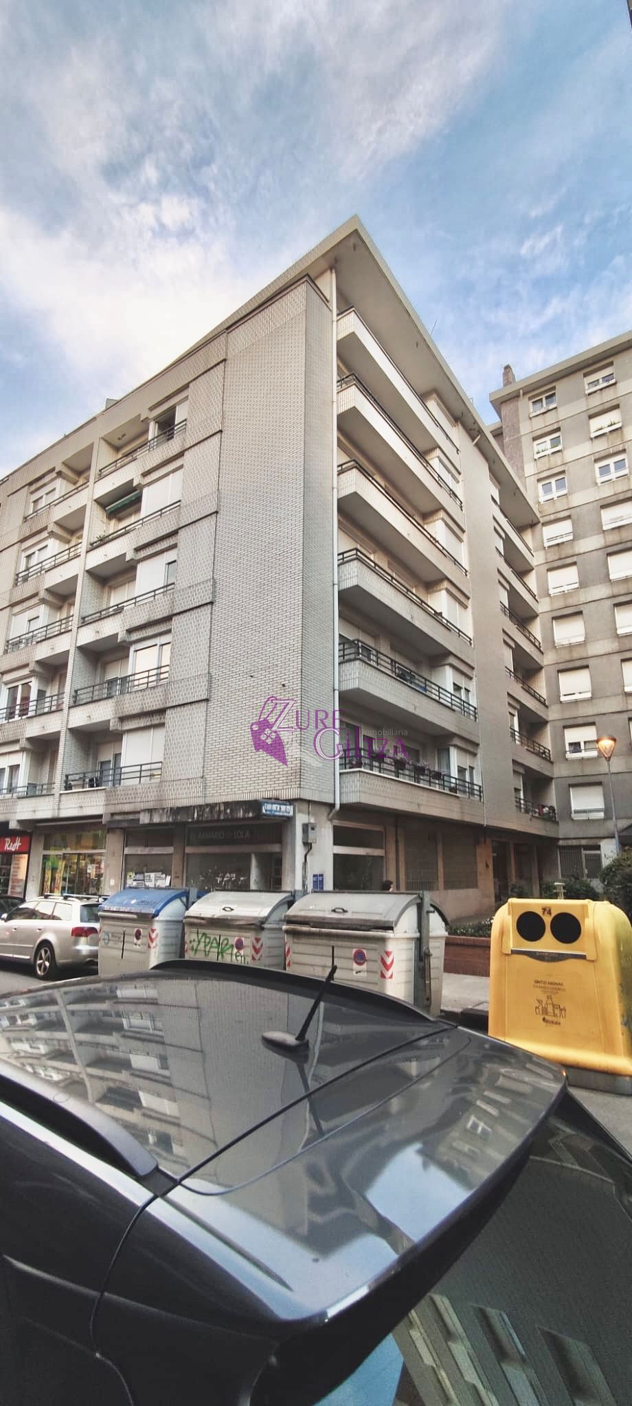 Vista exterior de Pis en venda en Durango amb Calefacció, Traster i Moblat