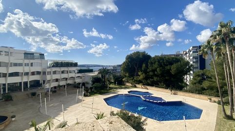 Soleado apartamento con vistas al mar en venta en Portals Nous, Mallorca