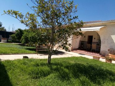 Villa mit Garten zum Verkauf in Calle Hernández Amorós