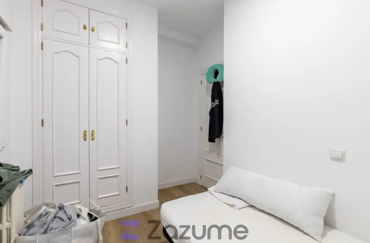 Habitación de Piso de alquiler en Madrid con Aire acondicionado, Calefacción y Horno