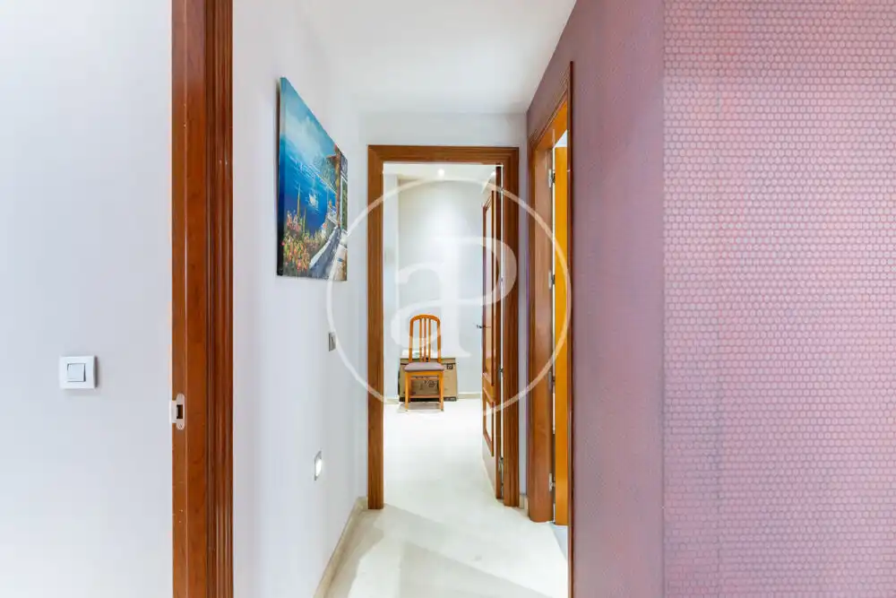 Piso en venta en Avinguda Cardenal Vicent Enrique I Tarancó, Piscinas