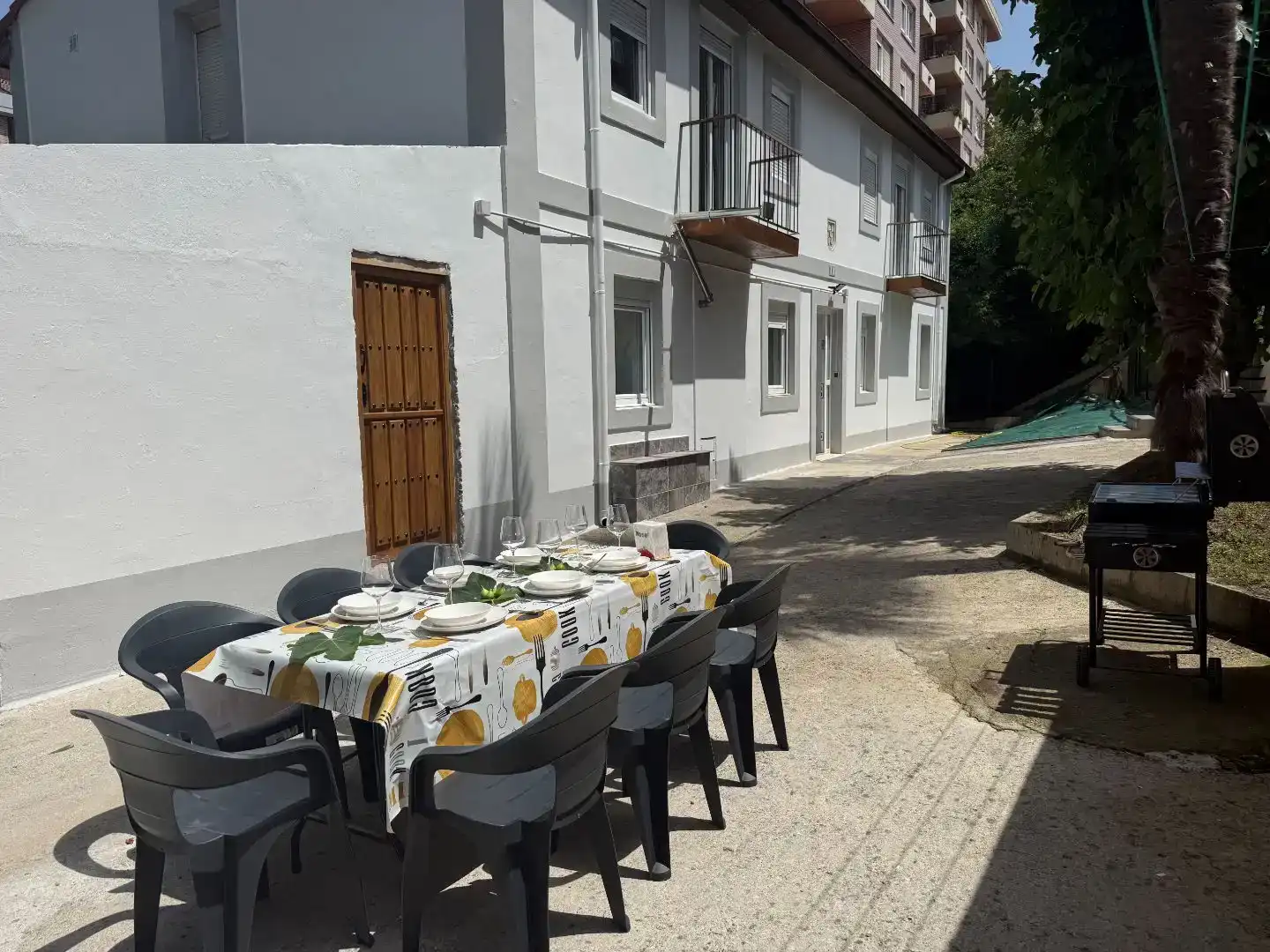 Terrasse von Haus oder Chalet zur Miete in Santander mit Privatgarten, Möbliert und Ofen