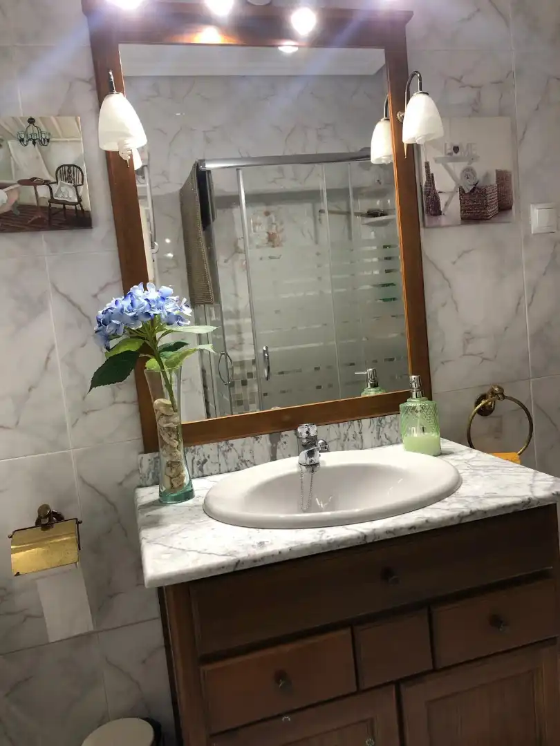 Baño de Piso en venta en Badajoz con Terraza, Trastero y Horno