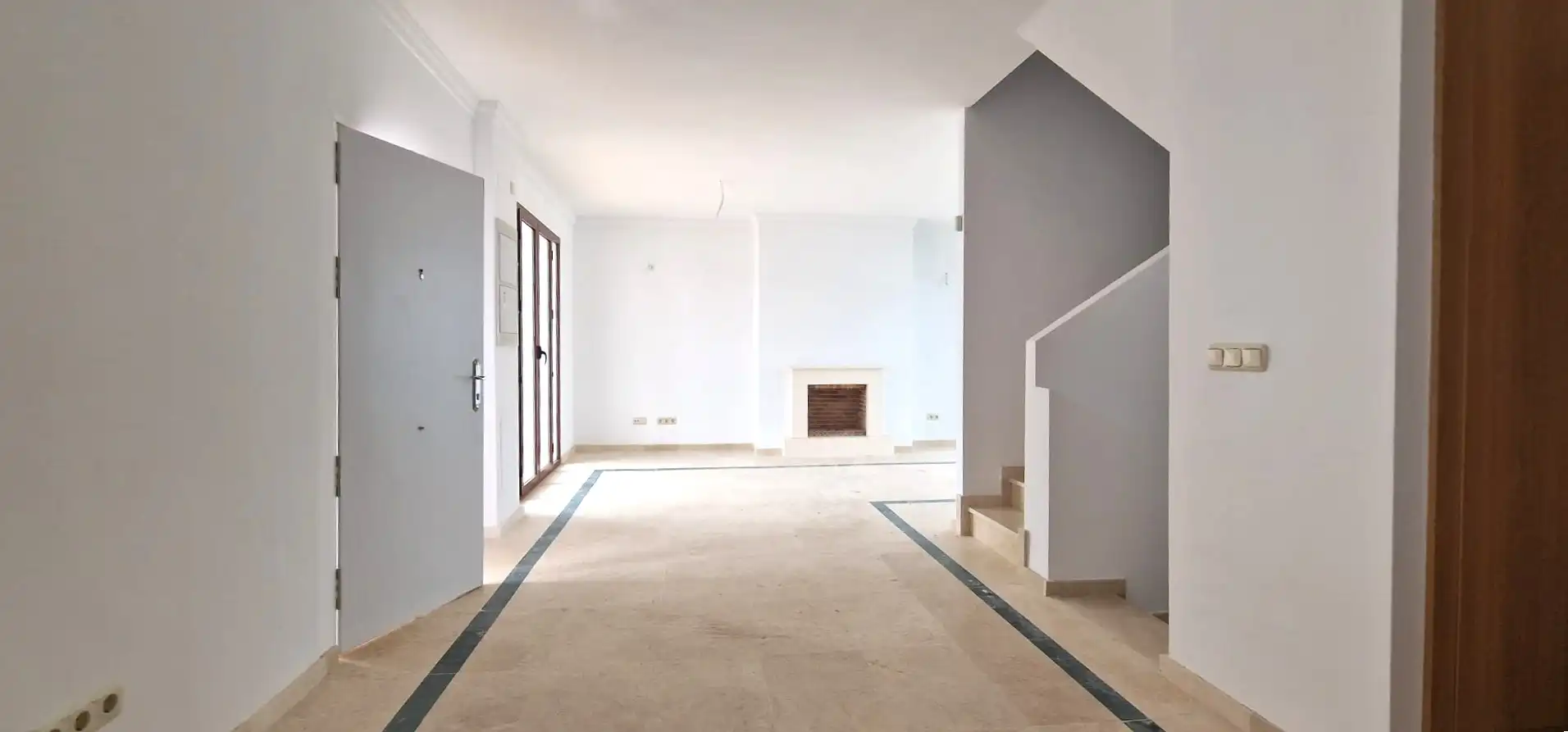 Einfamilien-Reihenhaus zum Verkauf in Cártama mit Privatgarten und Terrasse