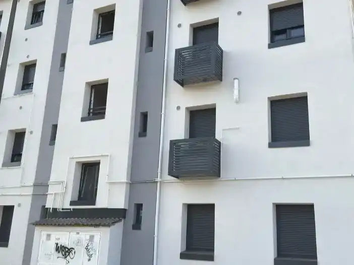 Außenansicht von Wohnung zum Verkauf in Oviedo 