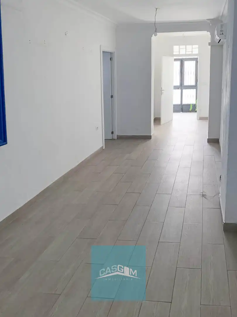 Wohnung zum Verkauf in Huelva mit Terrasse und Abstellraum