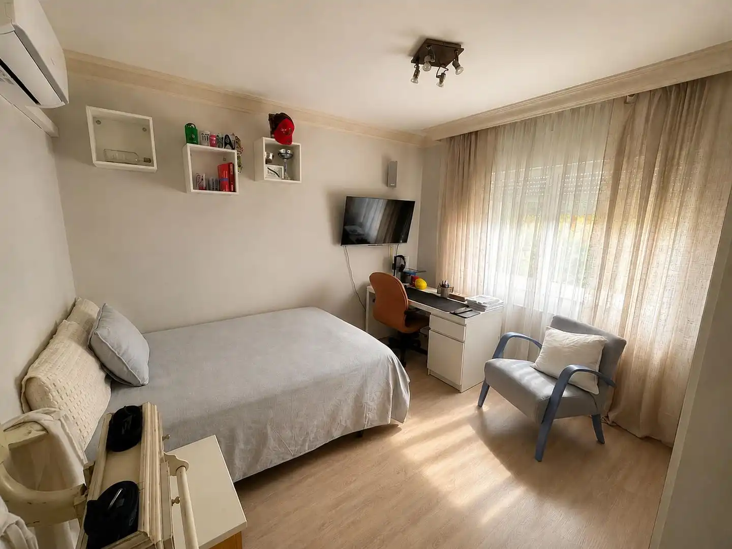 Habitación de Casa o chalet en venta en Arganda del Rey con Aire acondicionado, Calefacción y Jardín privado