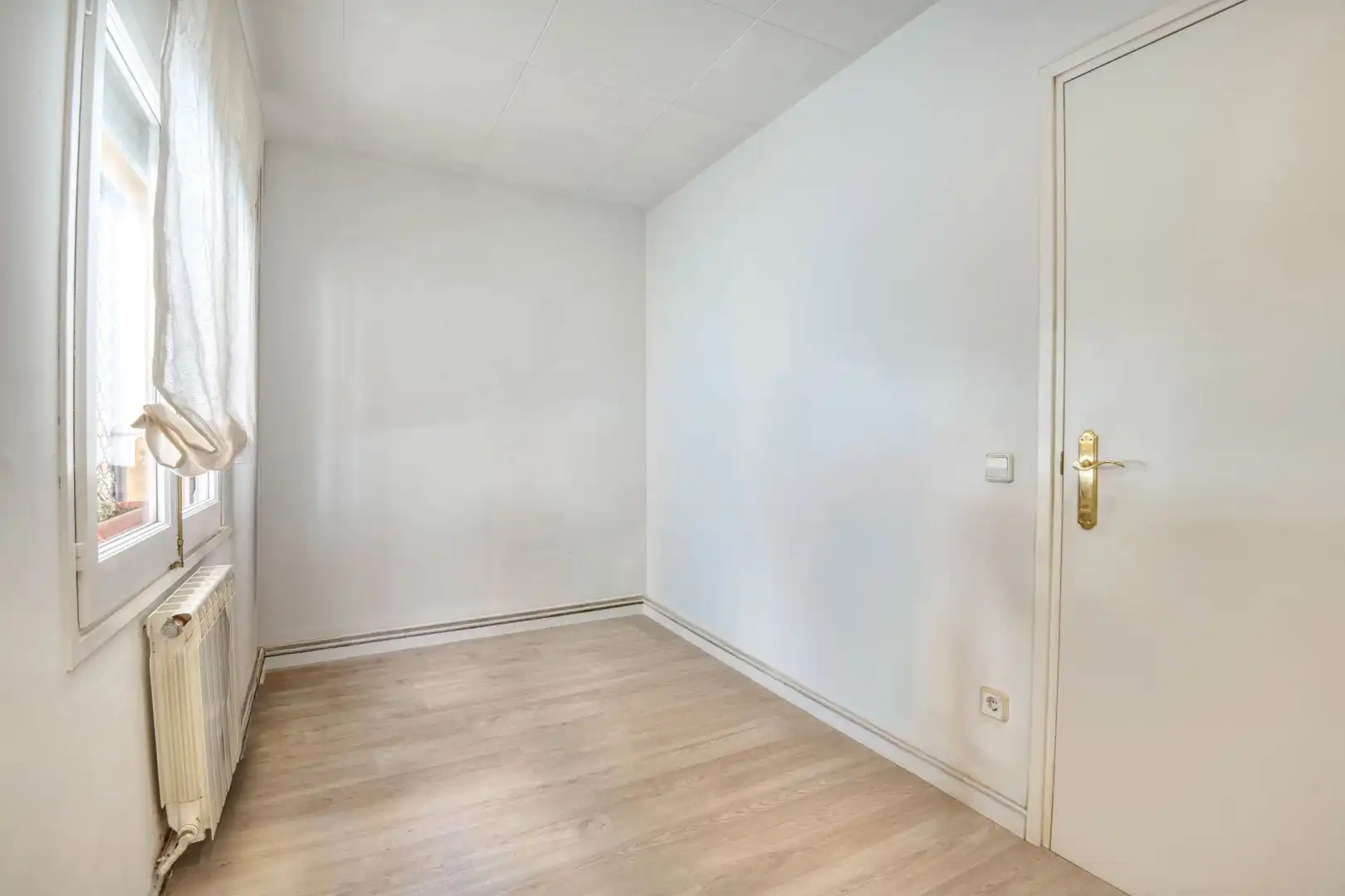Schlafzimmer von Einfamilien-Reihenhaus zum Verkauf in Sant Feliu de Guíxols mit Klimaanlage, Heizung und Terrasse
