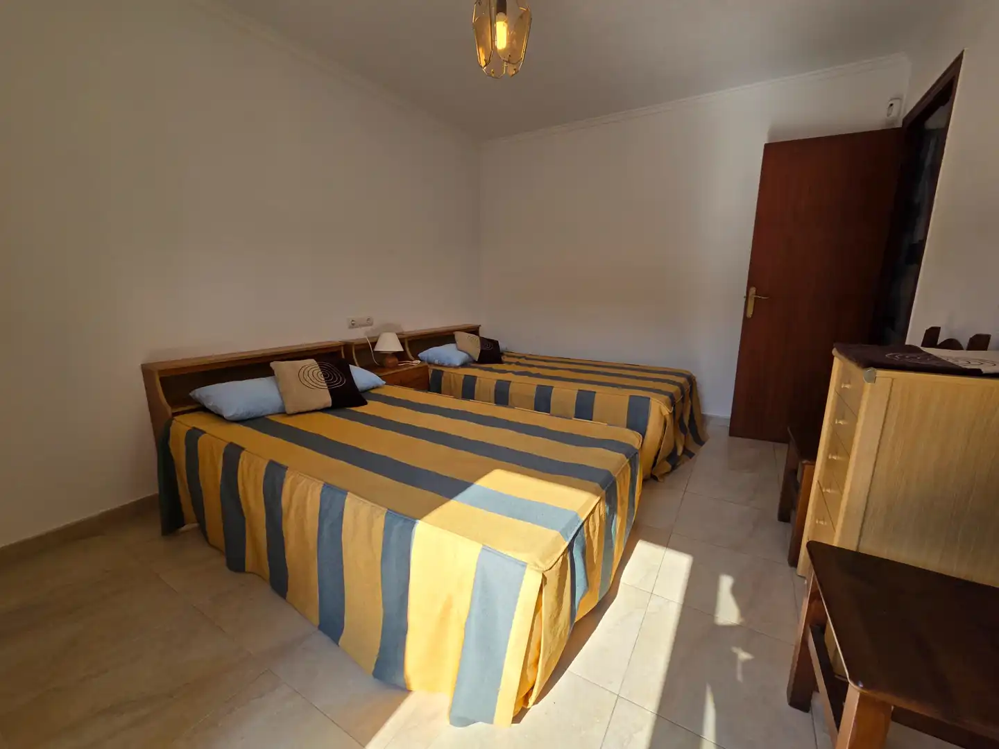Habitación de Edificio en venta en Torrevieja con Alarma