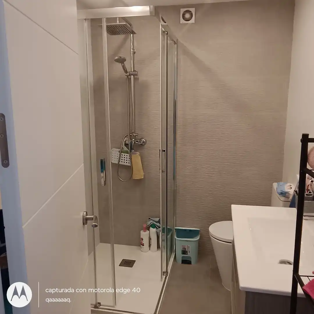 Bathroom of Flat for rent in Fuengirola  with Community pool