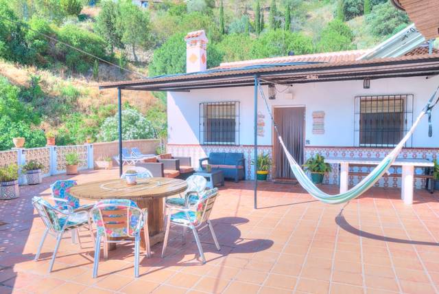 Finca rústica en Venta en Sayalonga