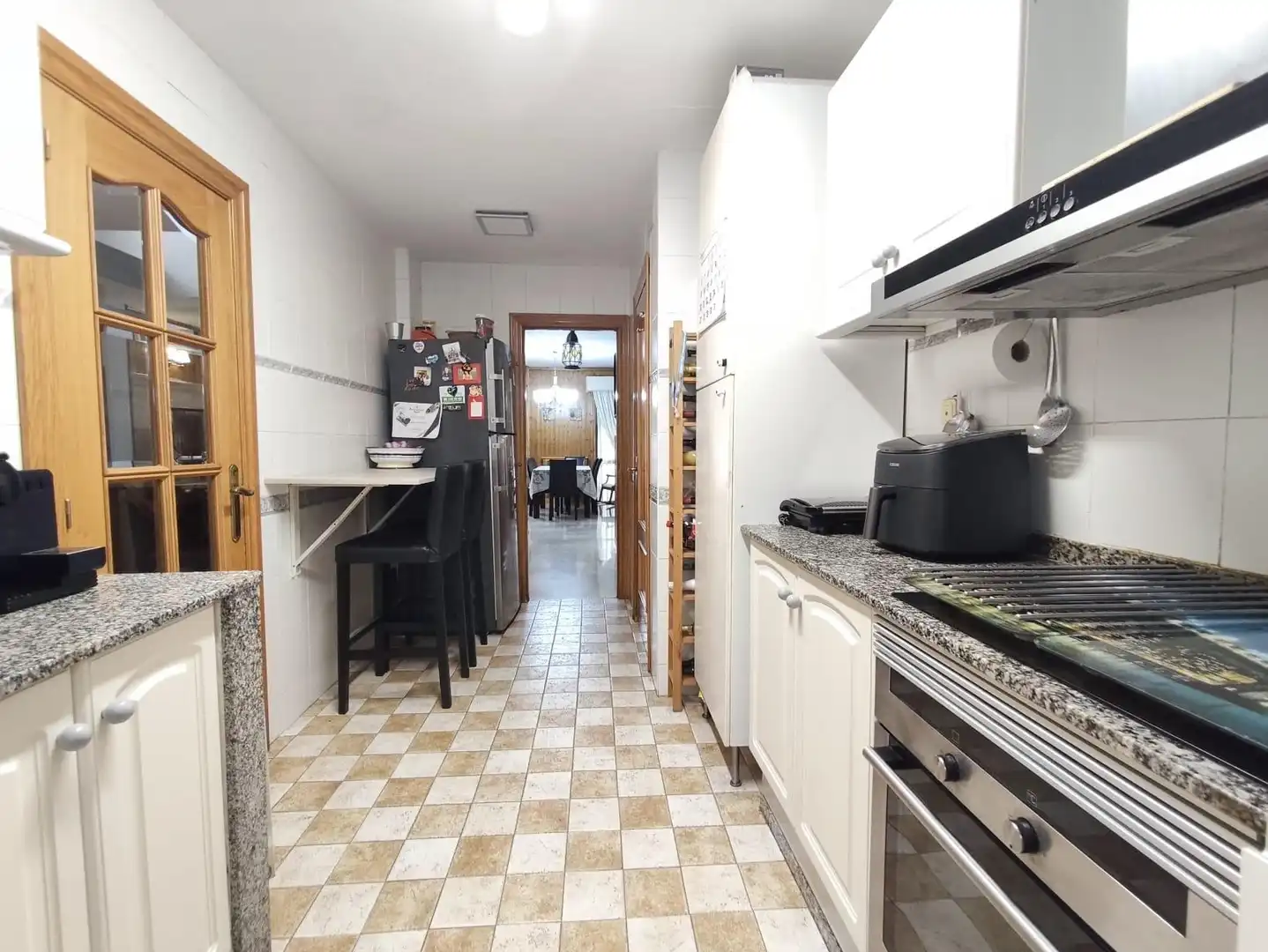 Cuina de Casa adosada en venda en Torrent amb Aire condicionat, Jardí privat i Terrassa