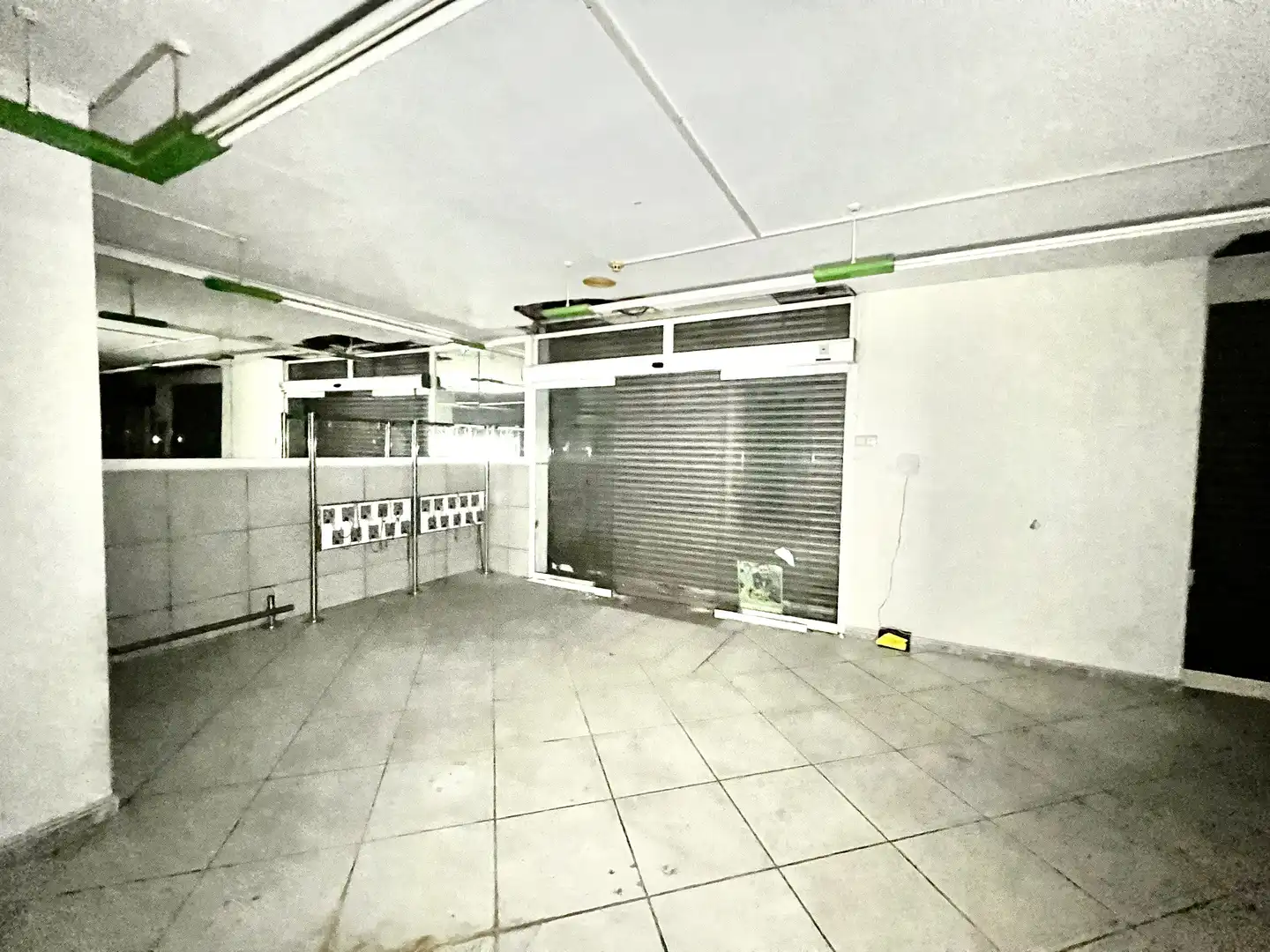 Business premises for sale in Carrer de l'Alcalde Armengou, imagen 10
