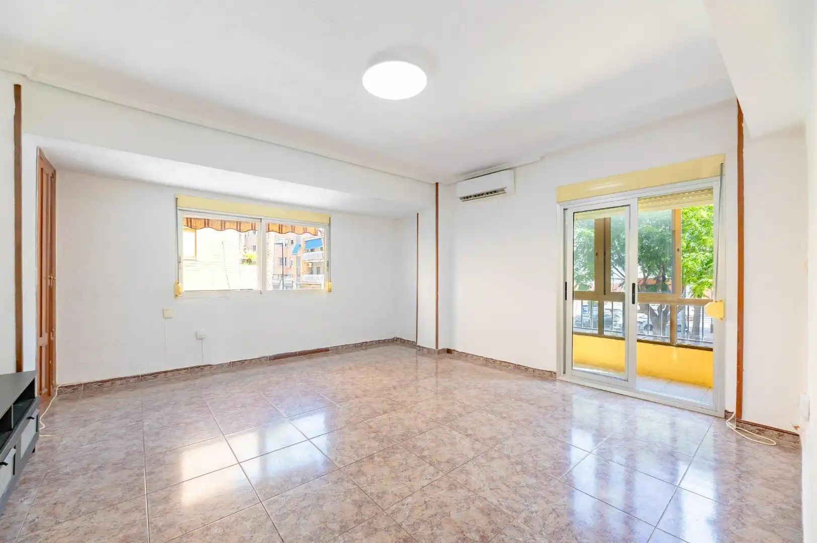 Exterior view of Flat for sale in Alboraya  with Air Conditioner and Alarm