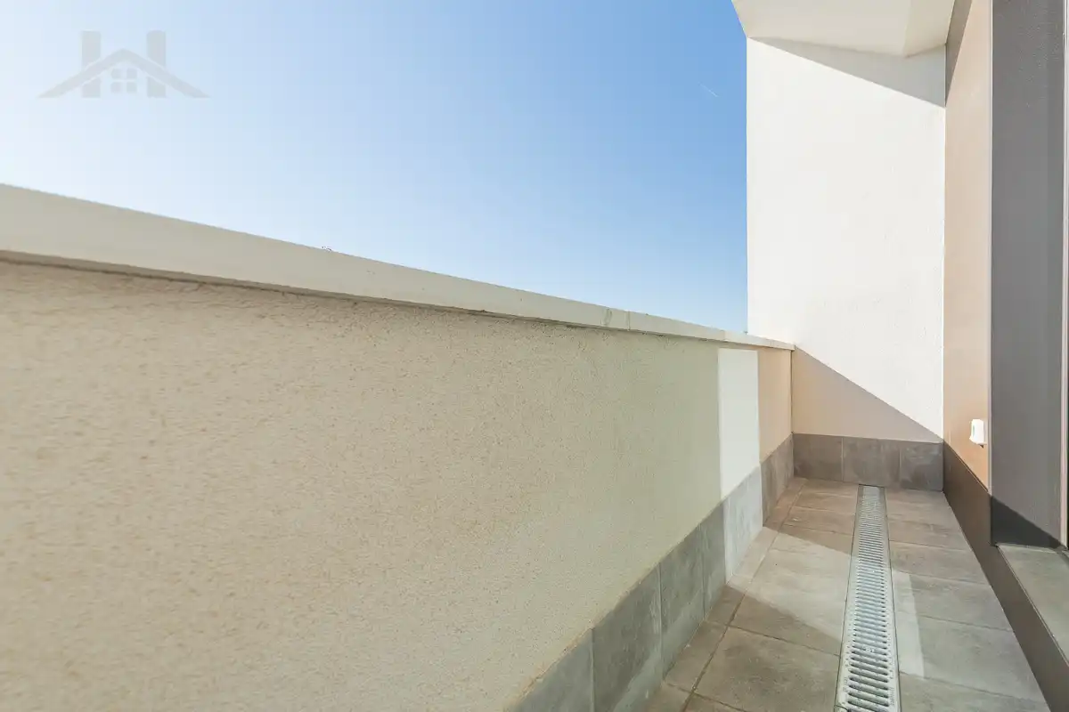 Casa adosada en venta en Avenida de la Armada Española, Cortijo Sur