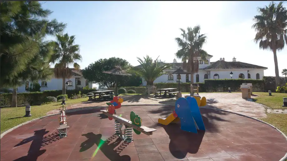 Jardí de Apartament en venda en Manilva amb Aire condicionat, Calefacció i Terrassa