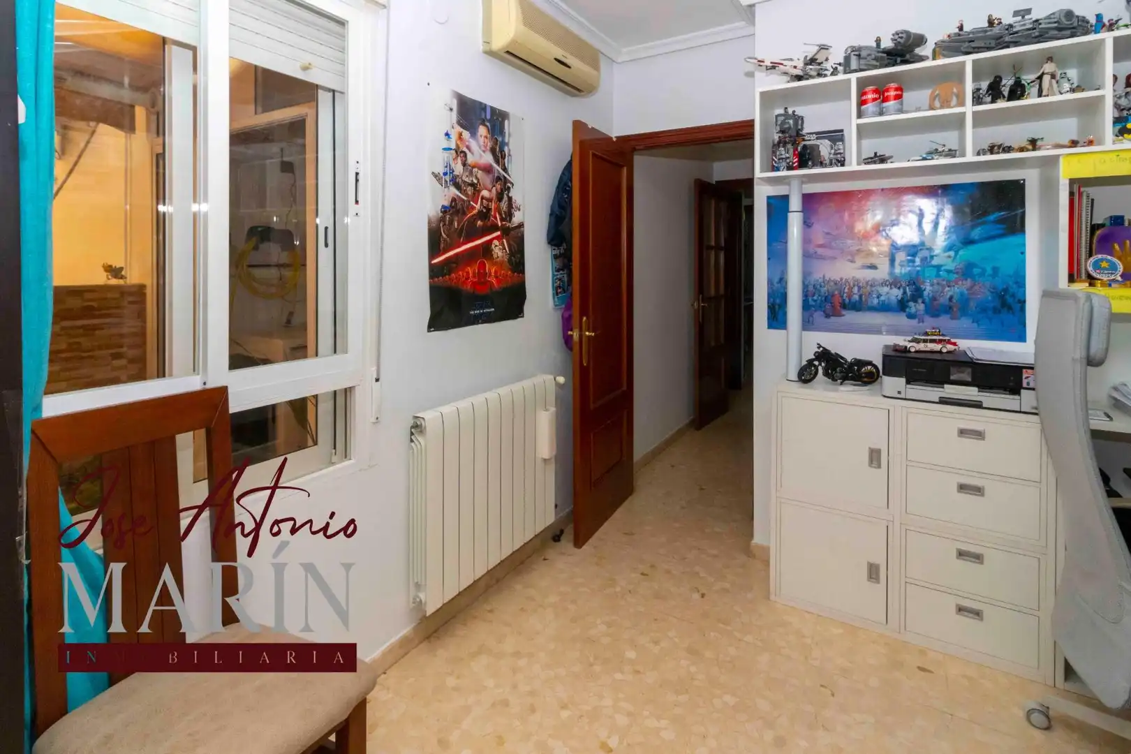Habitación de Casa adosada en venta en Badajoz con Aire acondicionado, Calefacción y Trastero