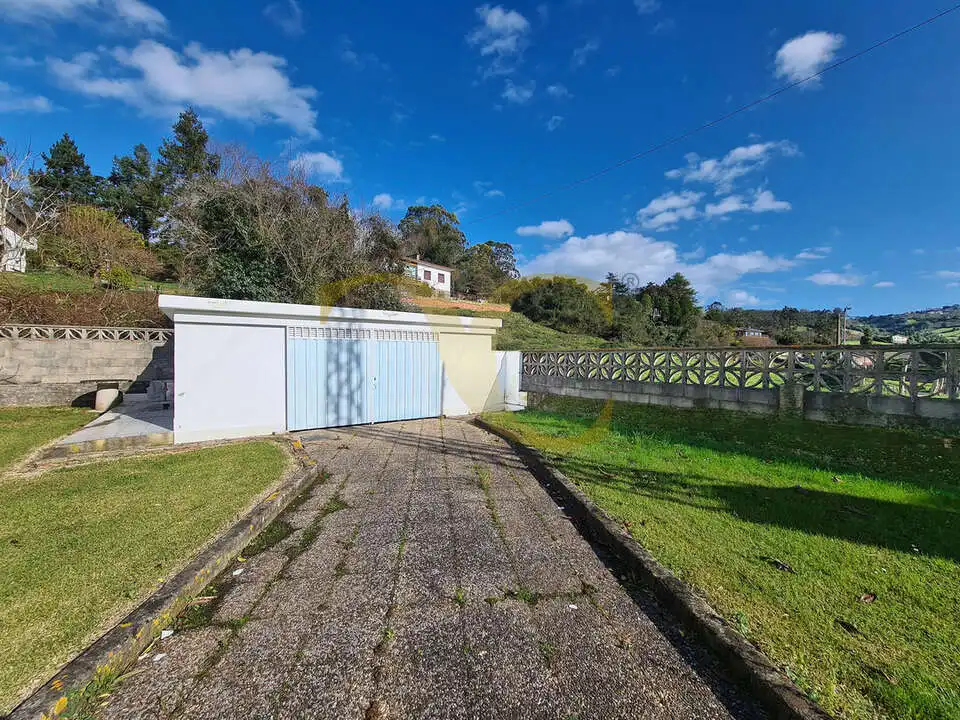 Vista exterior de Casa o xalet en venda en Villaviciosa amb Calefacció, Jardí privat i Terrassa