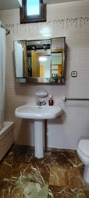 Bathroom of Flat for rent in Linares  with Air Conditioner, Heating and Furnished
