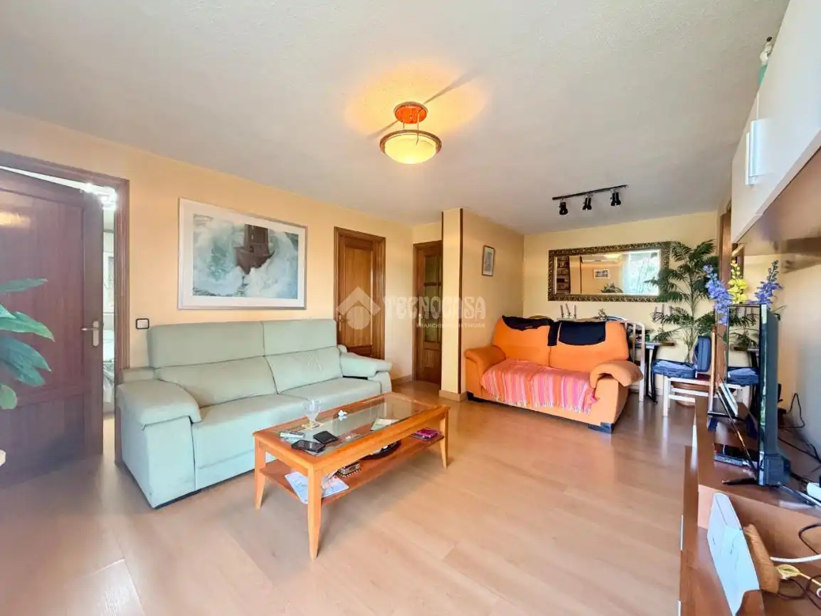 Wohnzimmer von Wohnung zum Verkauf in Madrid mit Klimaanlage, Heizung und Terrasse