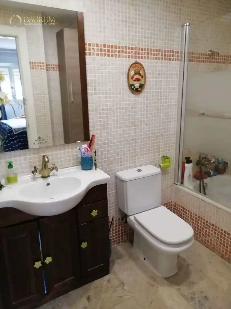 Baño de Piso en venta en Málaga con Aire acondicionado, Calefacción y Terraza