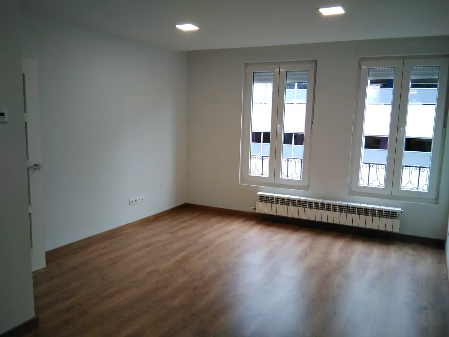 Schlafzimmer von Wohnung zum Verkauf in Vigo  mit Heizung