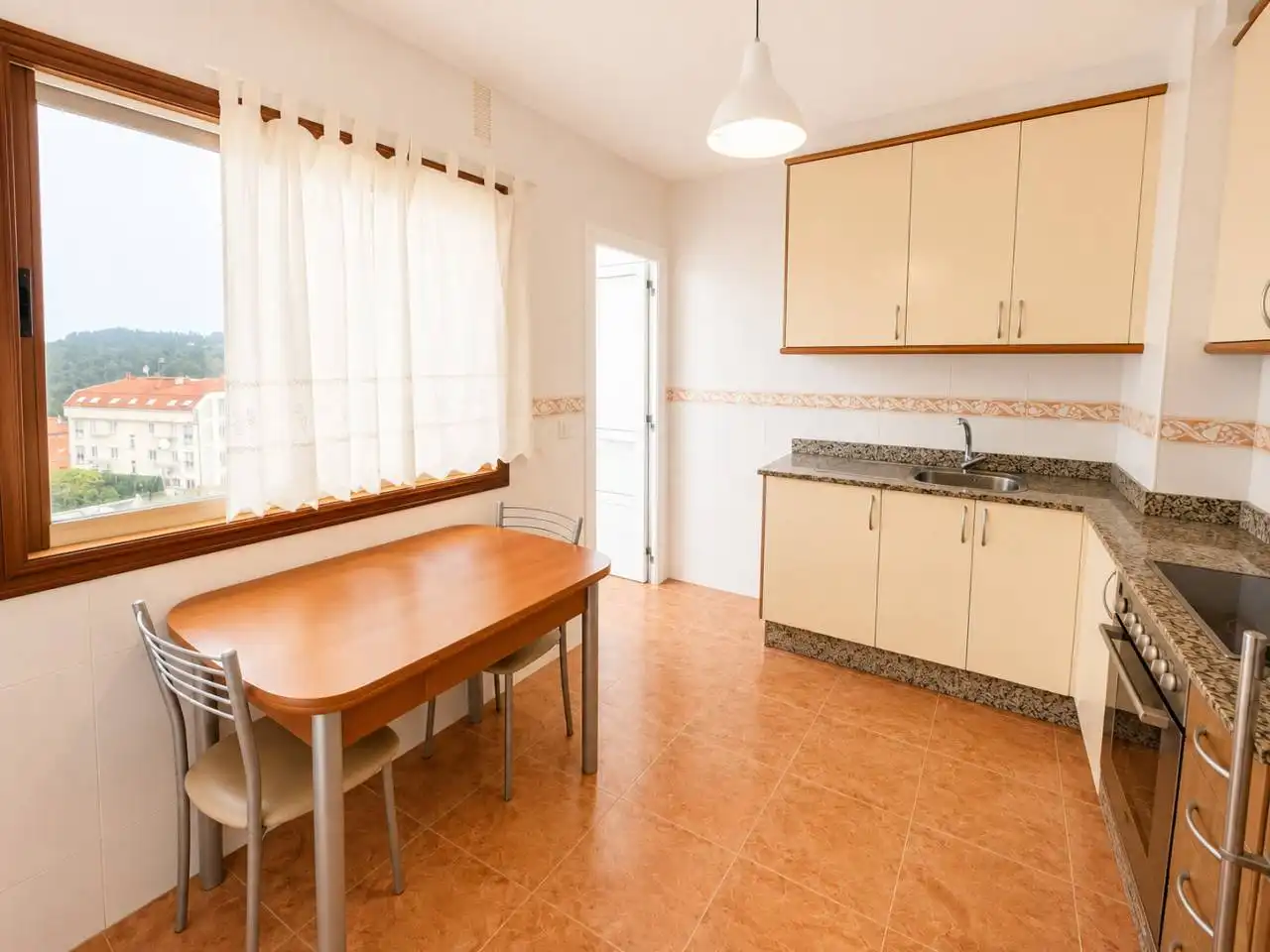 Küche von Maisonette zum Verkauf in Miño mit Abstellraum
