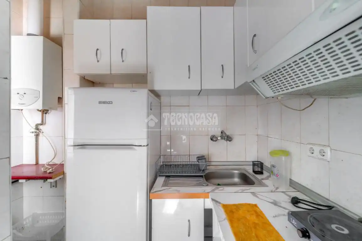 Küche von Wohnung zum Verkauf in Madrid mit Klimaanlage und Heizung