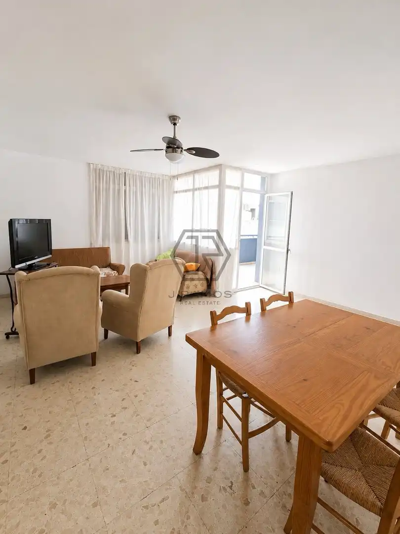 Piso con ascensor en venta en Torre del Mar, imagen 2