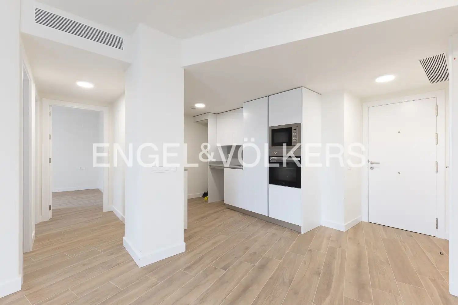 Flat for rent in Valencia  with Air Conditioner, Heating and Parquet flooring