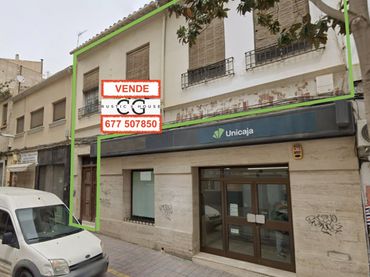 Piso con balcón en venta en Hellín