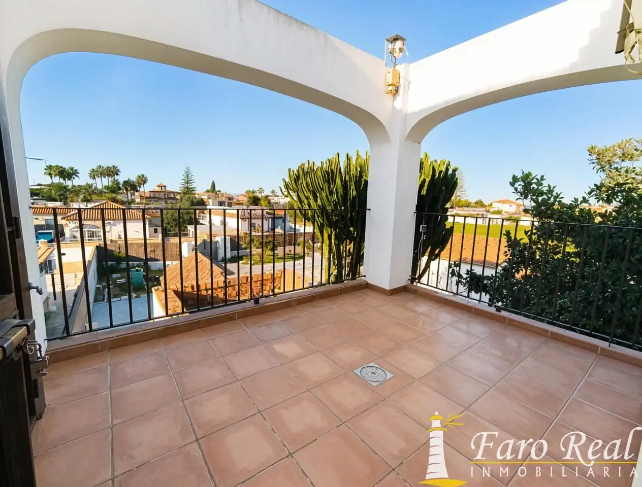 Terrassa de Casa o xalet en venda en Sanlúcar de Barrameda amb Jardí privat i Piscina