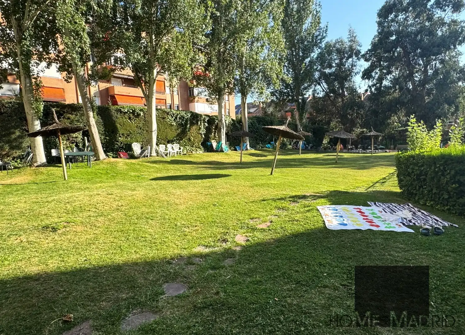 Jardí de Pis en venda en Madrid amb Piscina comunitària