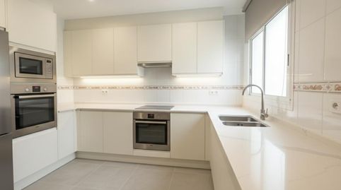 Photo 3 of Flat for sale in Calle Nadal Meroles, Príncep de Viana - Clot -Xalets Humbert Torres, Lleida Capital