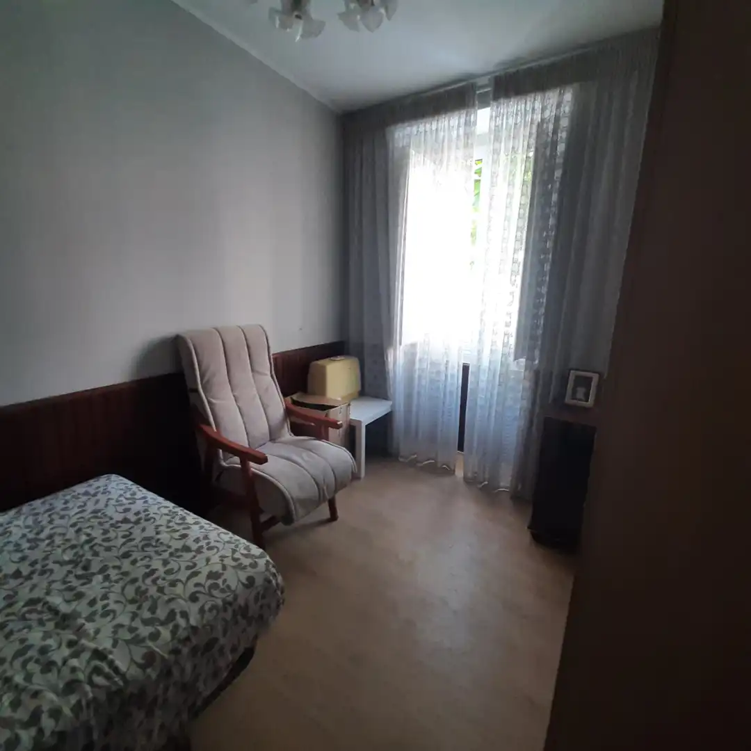 Schlafzimmer von Einfamilien-Reihenhaus zum Verkauf in Viveiro mit Privatgarten, Möbliert und Ofen