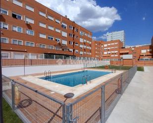 Swimming pool of Flat for sale in Parla  with Air Conditioner, Heating and Community pool