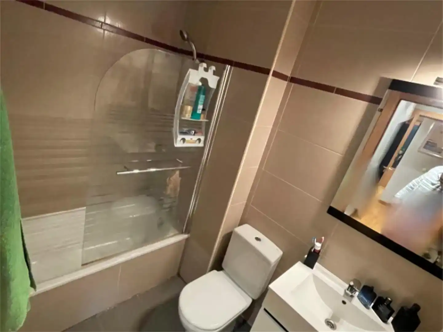 Badezimmer von Wohnungen zur Miete in Lardero mit Privatgarten, Parkett und Abstellraum