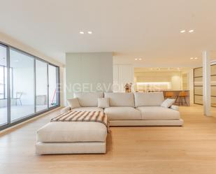 Living room of Apartment for sale in Sabadell  with Air Conditioner, Terrace and Balcony