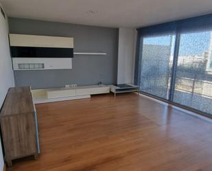 Living room of Flat for sale in Sant Adrià de Besòs  with Air Conditioner and Balcony