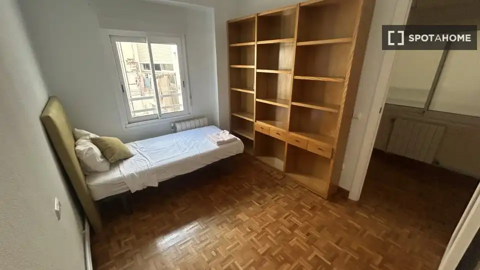 Habitación de Apartamento para compartir en Alicante / Alacant con Aire acondicionado, Calefacción y Terraza