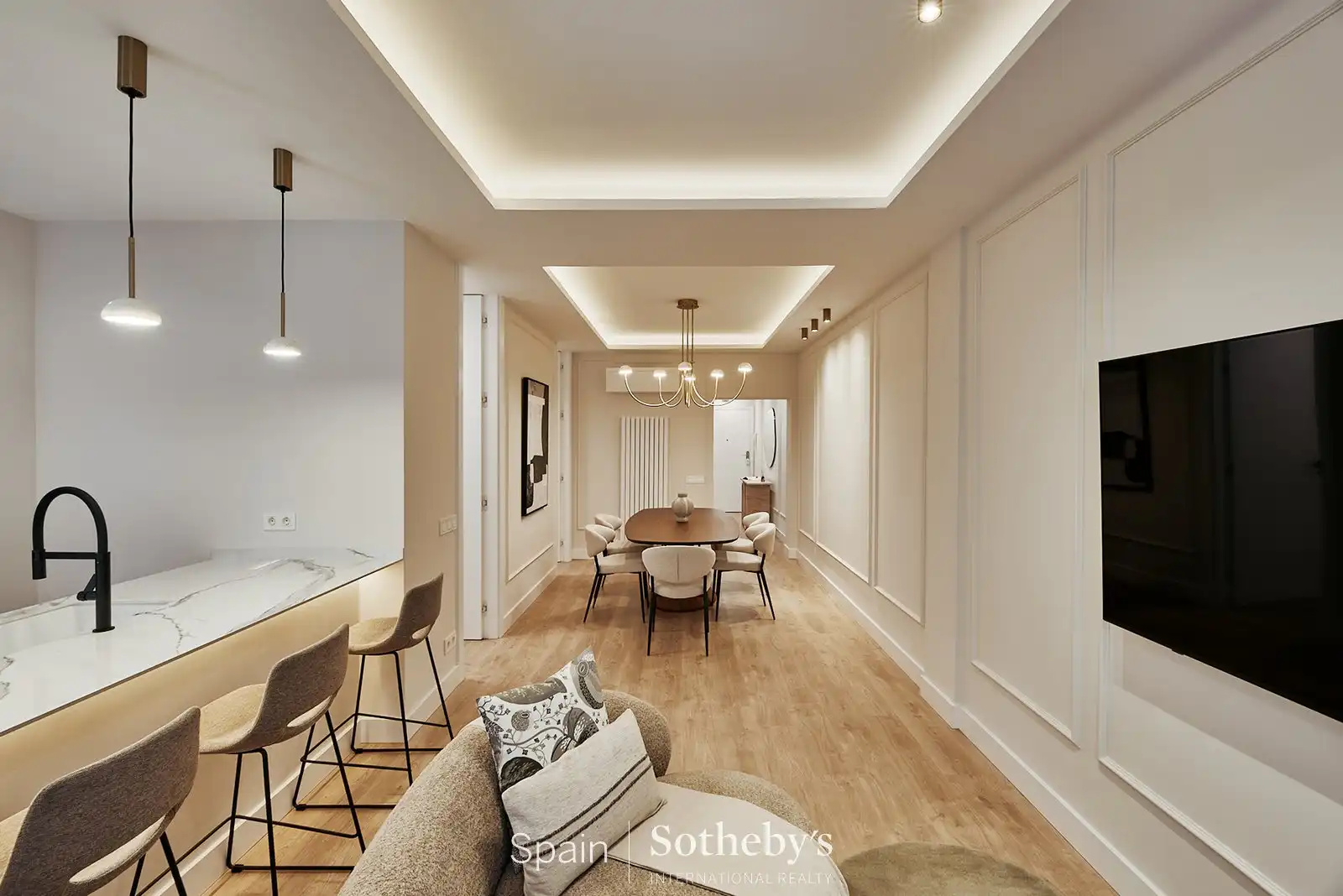 Apartment with lift for sale in Calle de Fernán González, imagen 6