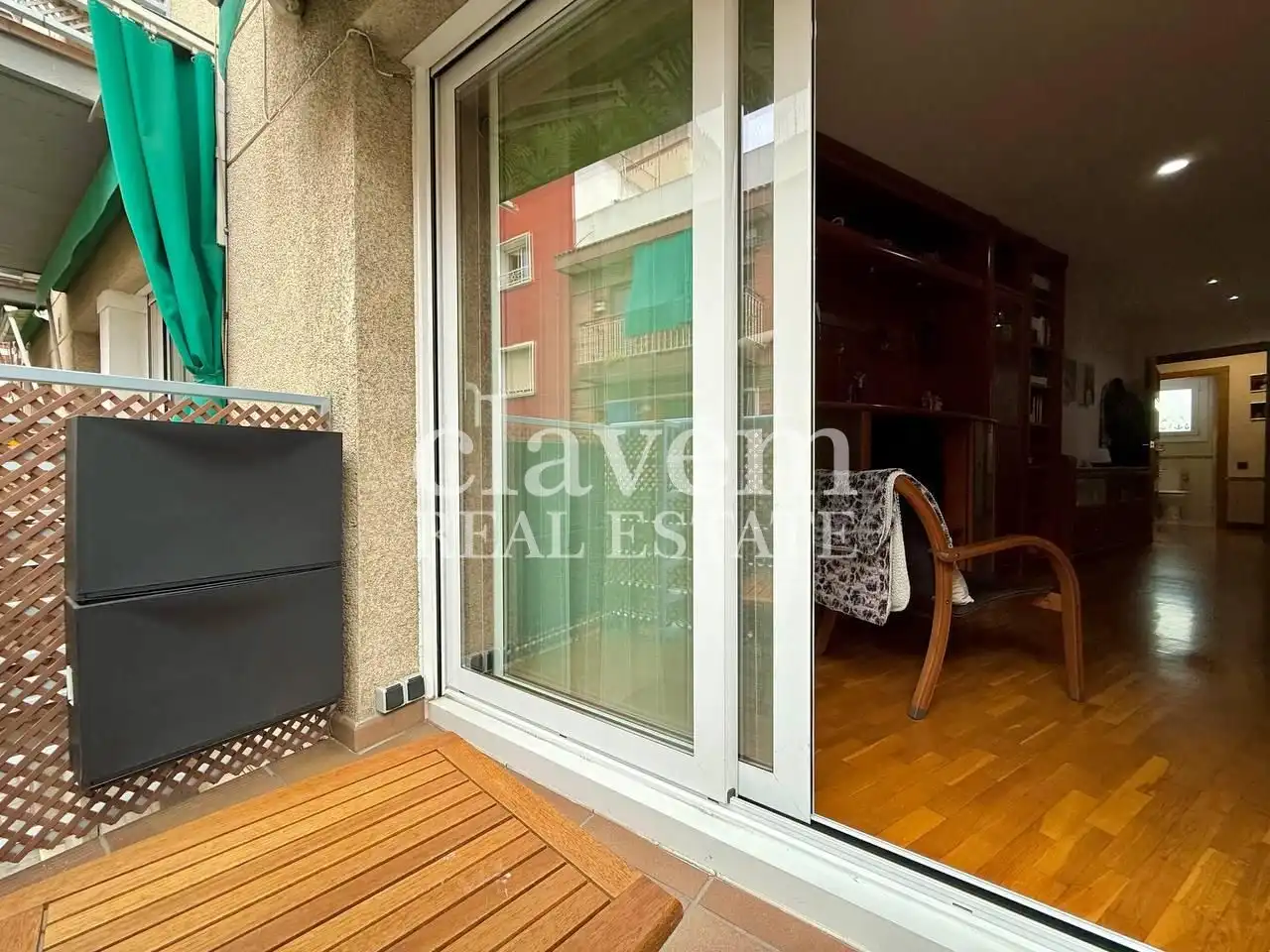 Vista exterior de Piso en venta en Barcelona con Aire acondicionado y Terraza