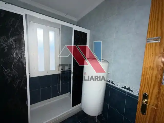 Bathroom of Houses for sale in Huecas  with Storage room, Swimming Pool and Alarm