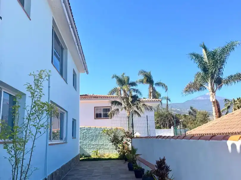 Vista exterior de Casa o xalet en venda en La Orotava