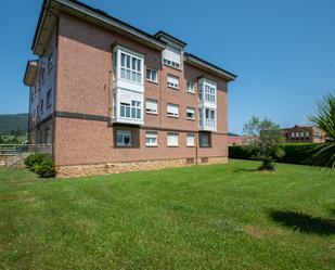Außenansicht von Wohnung miete in Villaviciosa mit Heizung, Parkett und Abstellraum