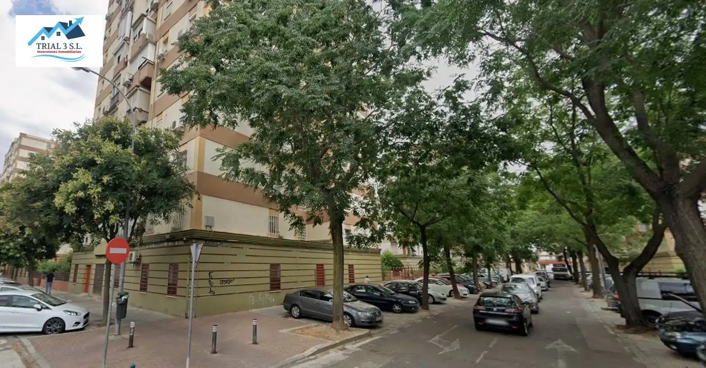 Vista exterior de Piso en venta en Sevilla